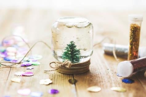 Craft snow globe