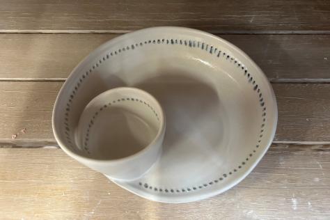 Chip and dip bowl